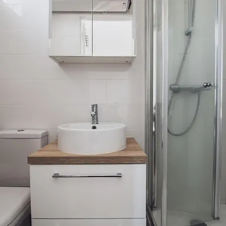 Lovely Apt Near To Montmartre